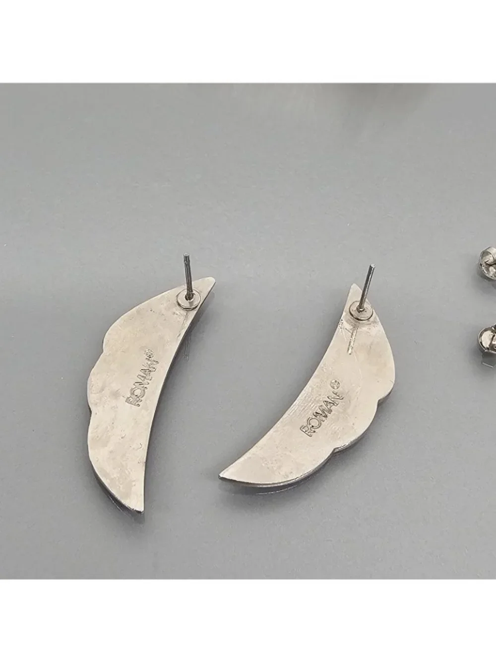 Vintage Roman Silver Tone Modernist Crescent Wing Stud Post Earrings Retro...